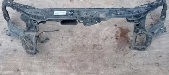 Opel Vectra B Radiator support slam panel