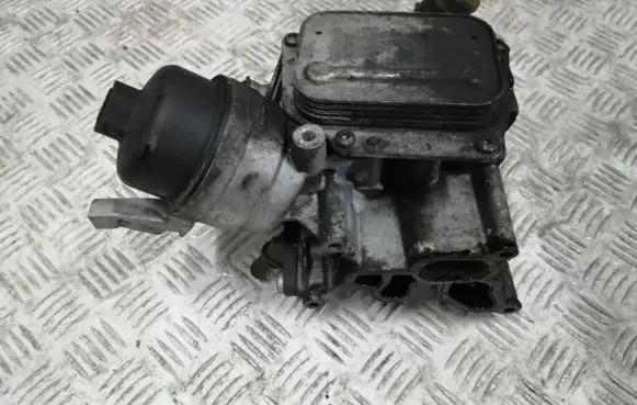 Opel Corsa E Engine oil radiator 