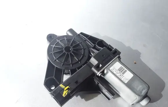 Volvo S60 Front door window regulator motor 966269102