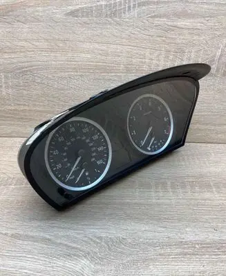 BMW 5 E60 E61 Speedometer (instrument cluster) 6937611 110080213 093