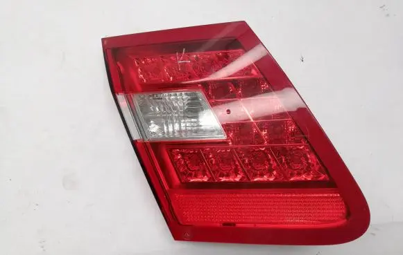 Mercedes-Benz E W212 Tailgate rear/tail lights A2128200764