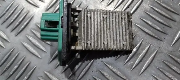 Hyundai Trajet Heater blower motor/fan resistor