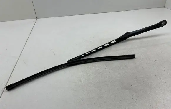 BMW 5 E60 E61 Windshield/front glass wiper blade 