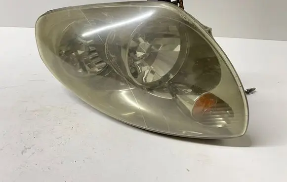 Infiniti G35 Headlight/headlamp