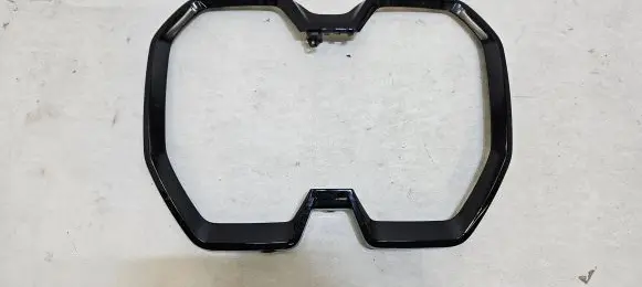 BMW iX Front bumper upper radiator grill 9464477