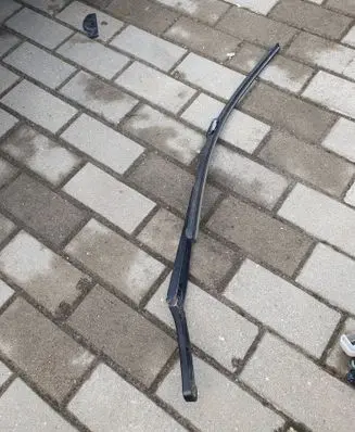 Volkswagen PASSAT B6 Front wiper blade arm 3C1955409C