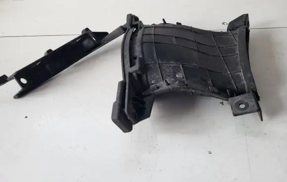 Hyundai Kona I Air intake duct part 86572K4001