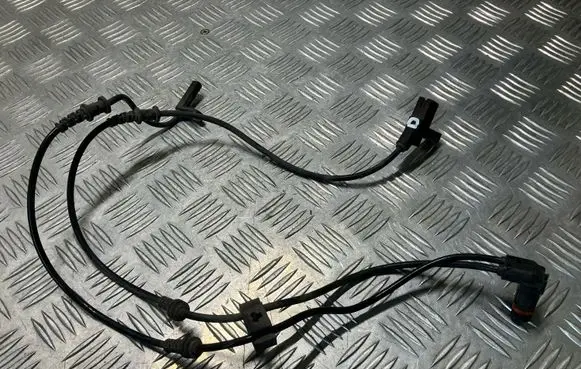 Mercedes-Benz C W204 ABS brake wheel speed sensor A2044407910