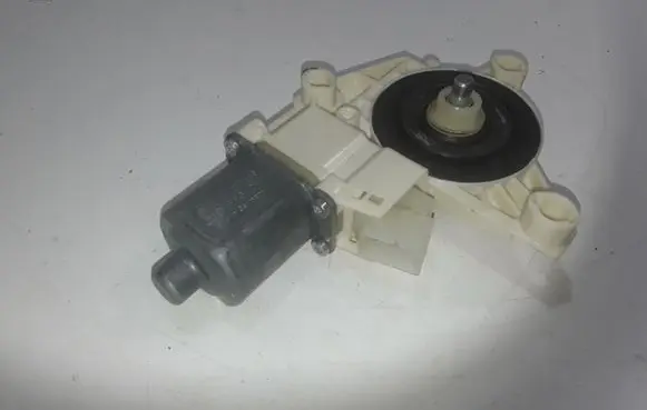 Mercedes-Benz S W222 Rear door window regulator motor A2229060601