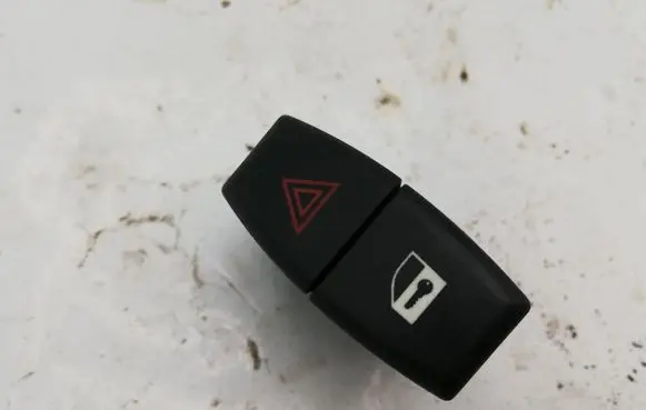 BMW 5 E60 E61 Hazard light switch 61316919506 6919506
