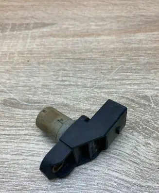 BMW 5 E60 E61 Camshaft position sensor 7794646