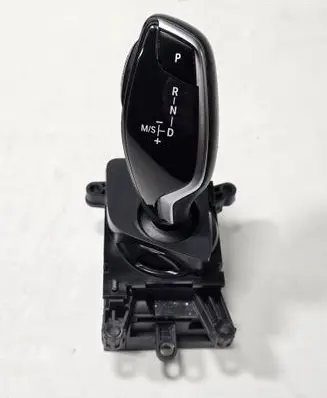 BMW 2 F46 Gear selector/shifter in gearbox 9476307