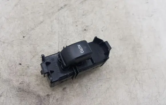 Toyota Corolla Verso AR10 Electric window control switch 8403053020 515227 T550302