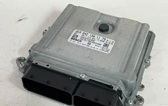 Mercedes-Benz E W211 Engine control unit/module A6421501179 0281012029