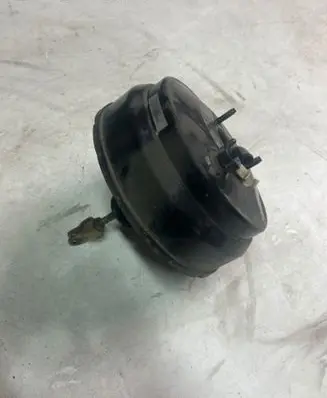 Subaru Impreza II Brake booster 86406310