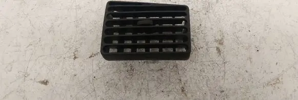 Volkswagen PASSAT B4 Dash center air vent grill 3A1819755