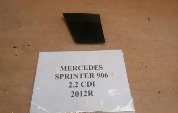 Mercedes-Benz Sprinter W906 Front door speaker cover trim 