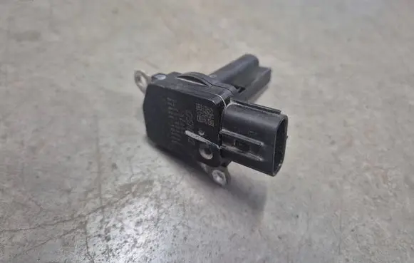 Toyota Hilux (AN10, AN20, AN30) Mass air flow meter 2220430020