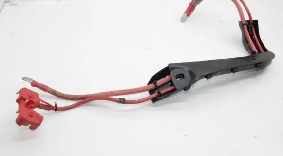 Jaguar XE Positive cable (battery) HX6314300JB