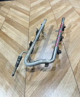 Chrysler Pacifica Fuel main line pipe 1581aa