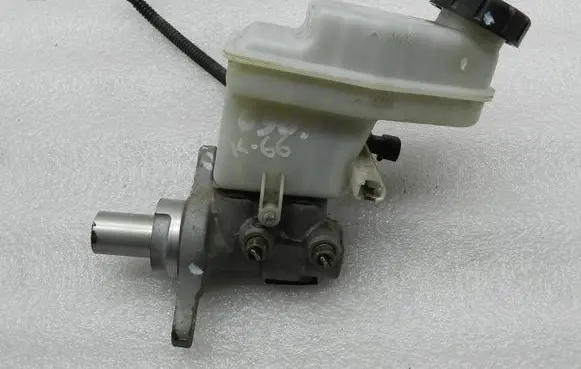 Opel Meriva B Master brake cylinder 93168718 32069801