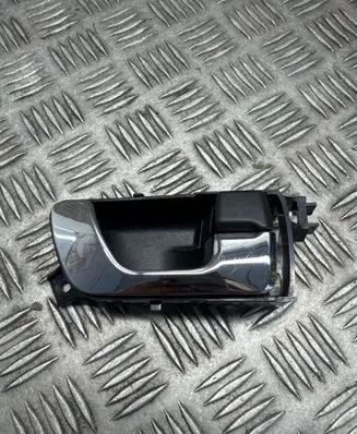 Mitsubishi Shogun Front door interior handle MR432272