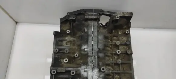 Subaru Outback Engine block 11008AA830 U041706