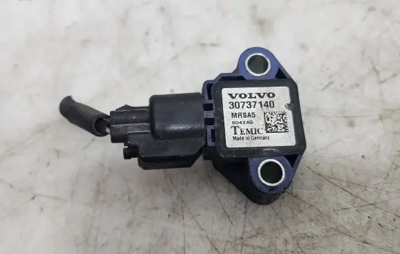 Volvo V50 Airbag deployment crash/impact sensor 30737140