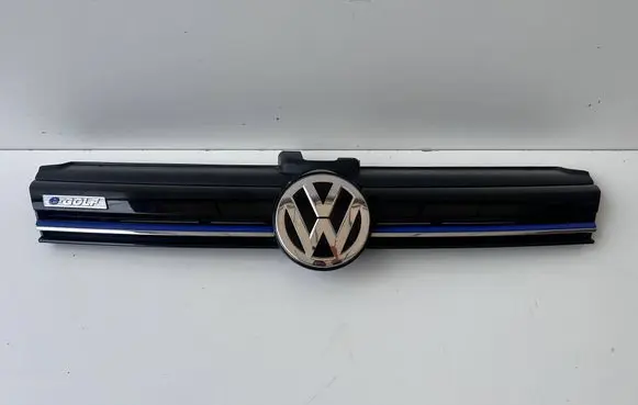 Volkswagen e-Golf Front bumper upper radiator grill 5G0853651CF 5G0853651CE