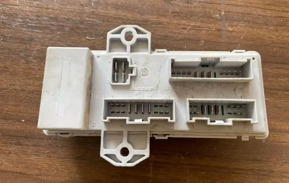 KIA Sorento Fuse module AK3659A 04195D