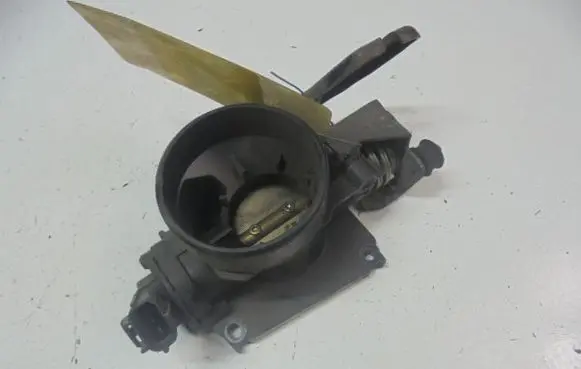 Ford Focus Electric throttle body valve XS4UAE