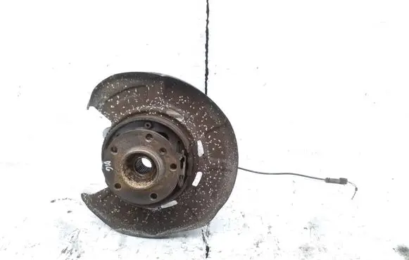 BMW X5 E70 Rear wheel hub spindle/knuckle 6770984