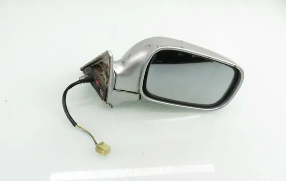 Subaru Forester SF Front door electric wing mirror