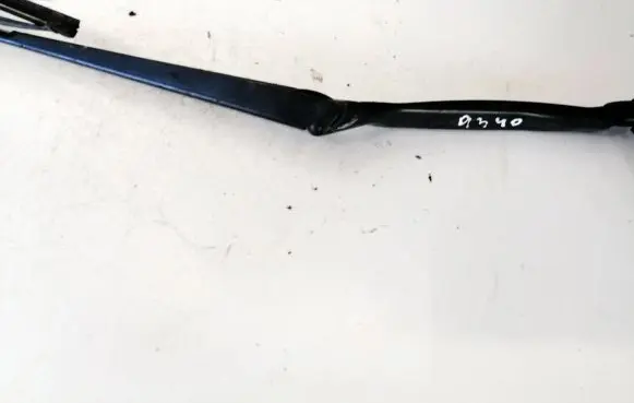 Toyota Avensis T220 Front wiper blade arm 8522105051 85221-05051