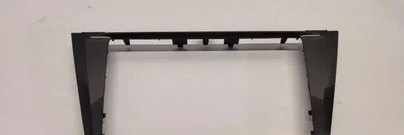 Volkswagen Tiguan Dashboard center trim panel 5NA858071D