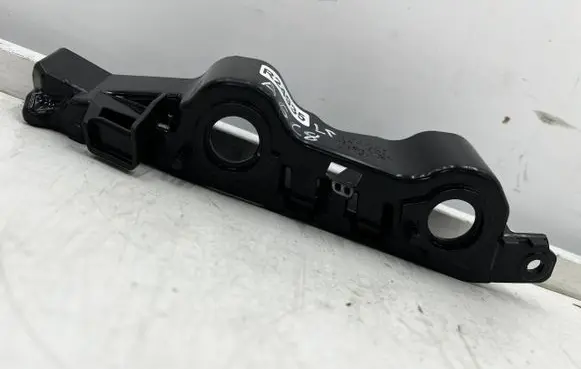 Audi A6 S6 C8 4K Front bumper mounting bracket 4K0807283