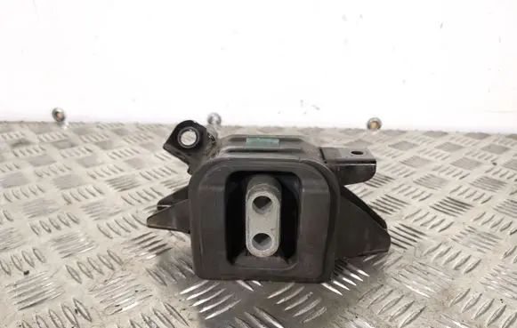 KIA Stonic Engine mount bracket 21824H8100