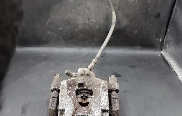 Subaru Outback Rear brake caliper NOCODE