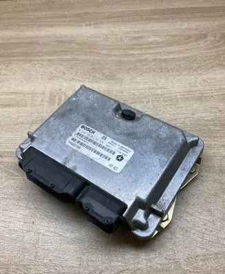 Chrysler Voyager Engine control unit/module ECU P04686870AA 0281010139