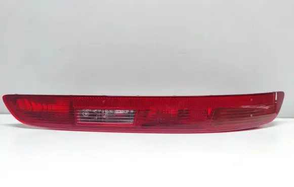 Audi Q3 8U Rear bumper light 8U0945095