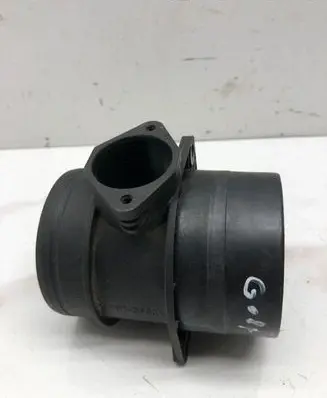 Volkswagen Golf V Mass air flow meter 074906461B 0281002461
