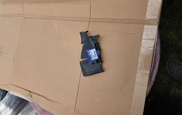 Volvo V60 Intercooler air guide/duct channel 31449385