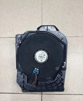 BMW 4 F32 F33 Subwoofer speaker 18820010 9210147 430407861871