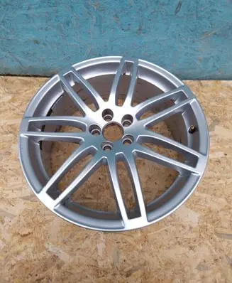 Audi A1 R18 alloy rim 8X0601025L