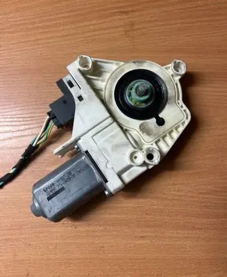 Audi A6 S6 C6 4F Rear door window regulator motor 4F0959801C 1101991001201