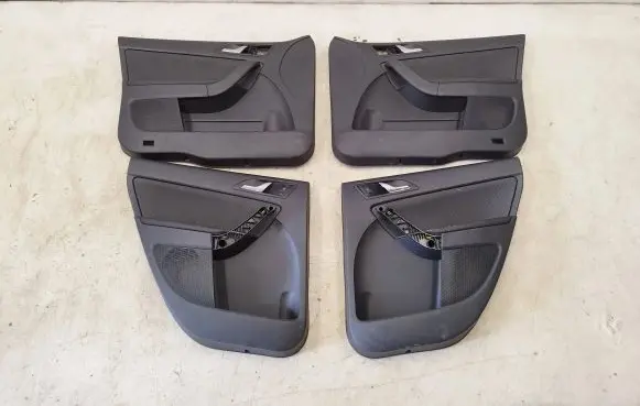 Skoda Yeti (5L) Door card panel trim set 