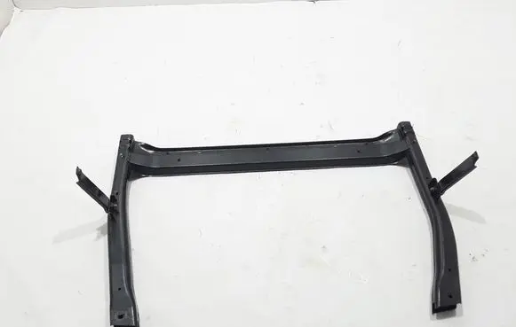 Volvo XC40 Radiator mount bracket 32221552