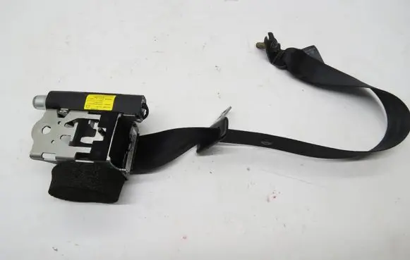 Volvo S60 Rear seatbelt 1P000034068574B 1T0111610477