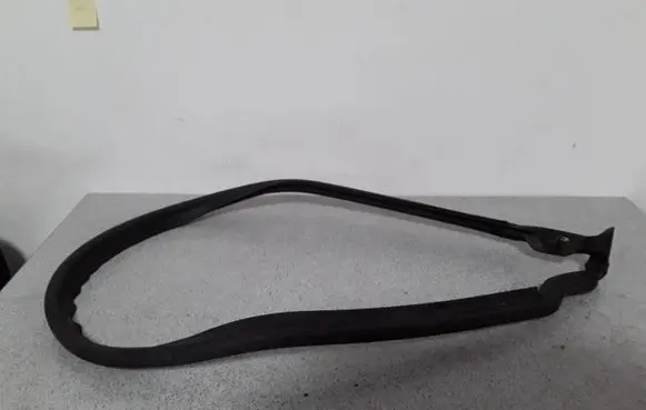 BMW 5 E60 E61 Rubber seal front coupe door window 06527034163 7034163