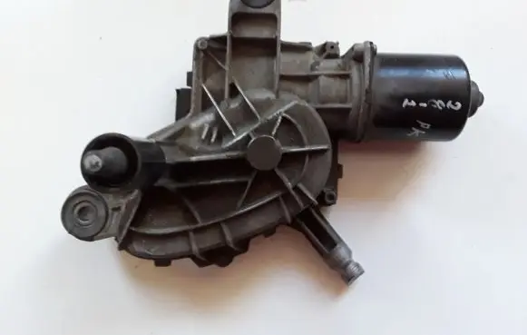 Citroen C4 I Picasso Wiper motor 9687621780